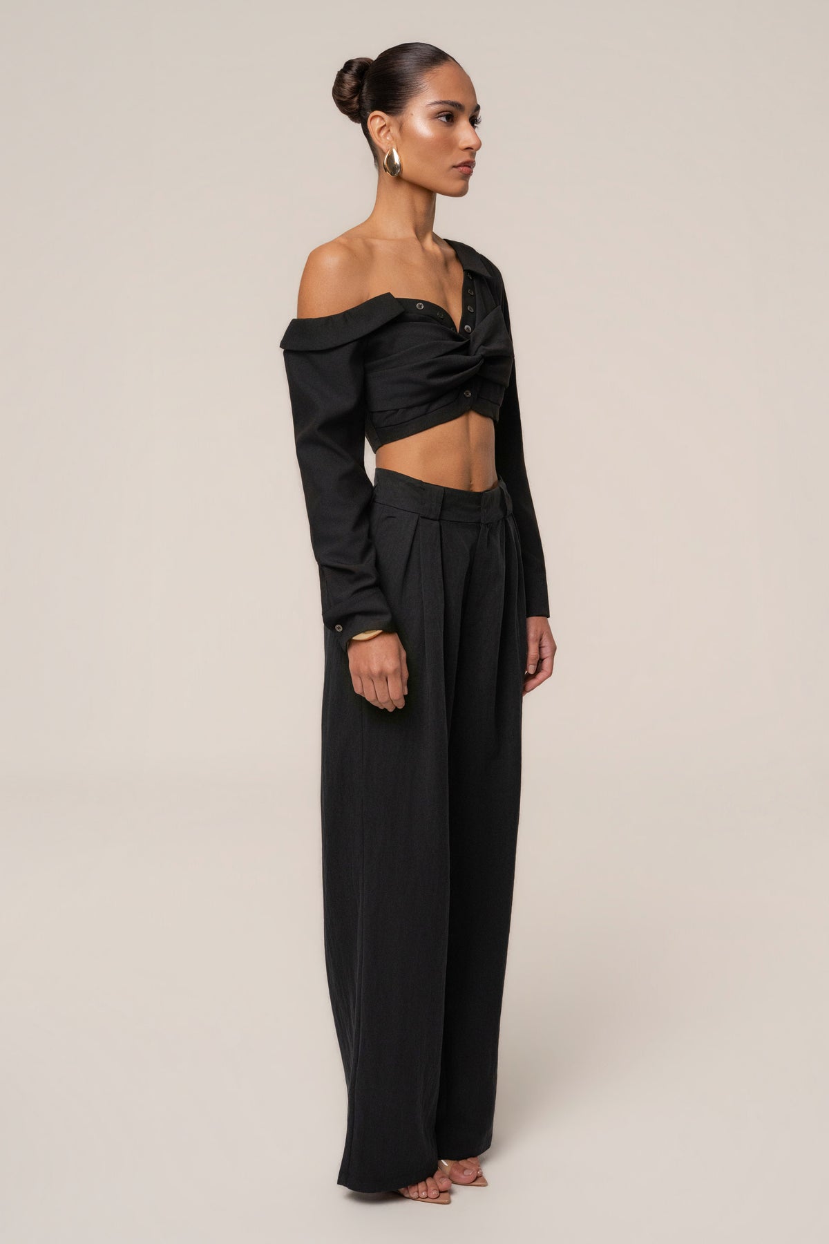 Black Off-Shoulder Twist Crop Top