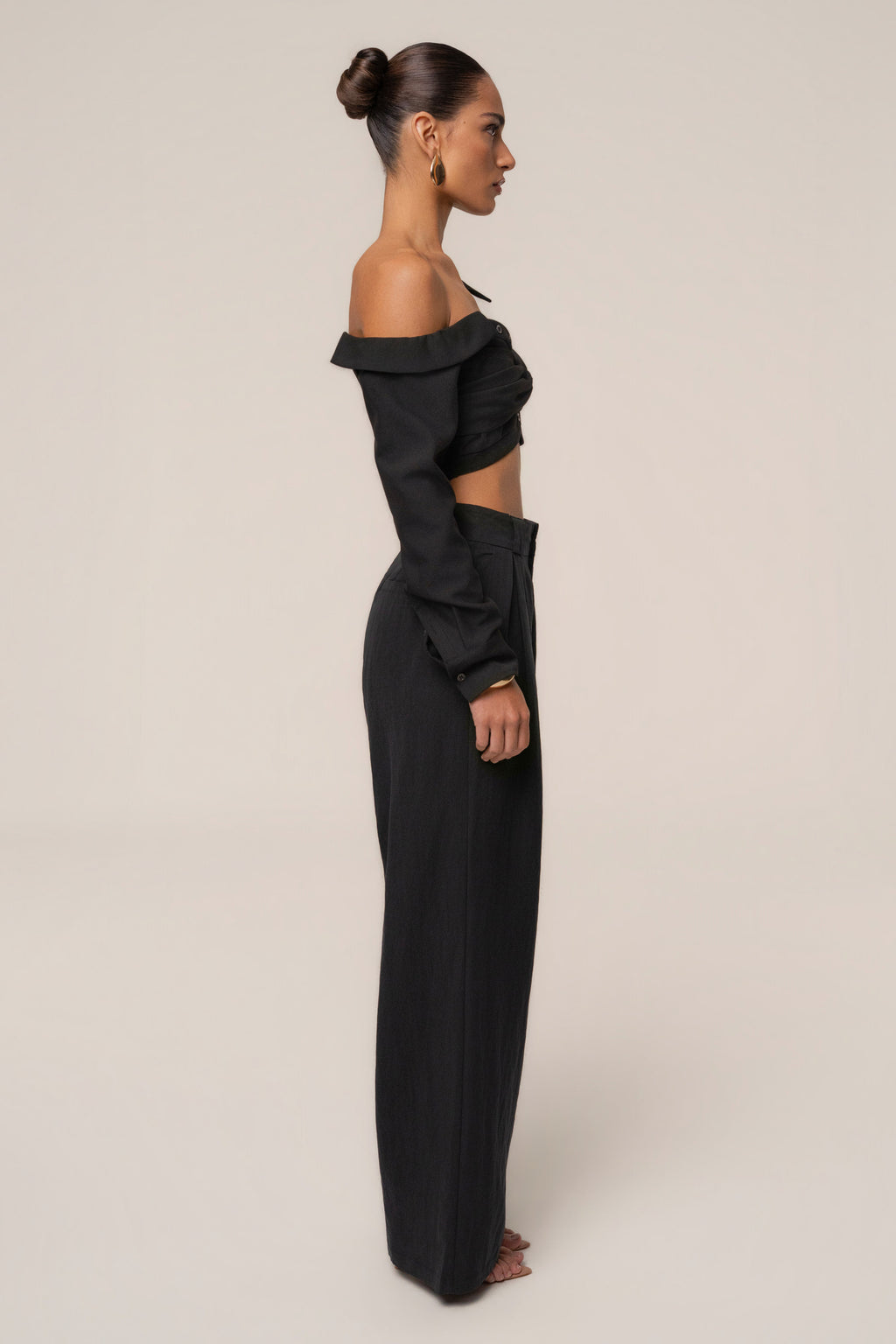 Black Off-Shoulder Twist Crop Top