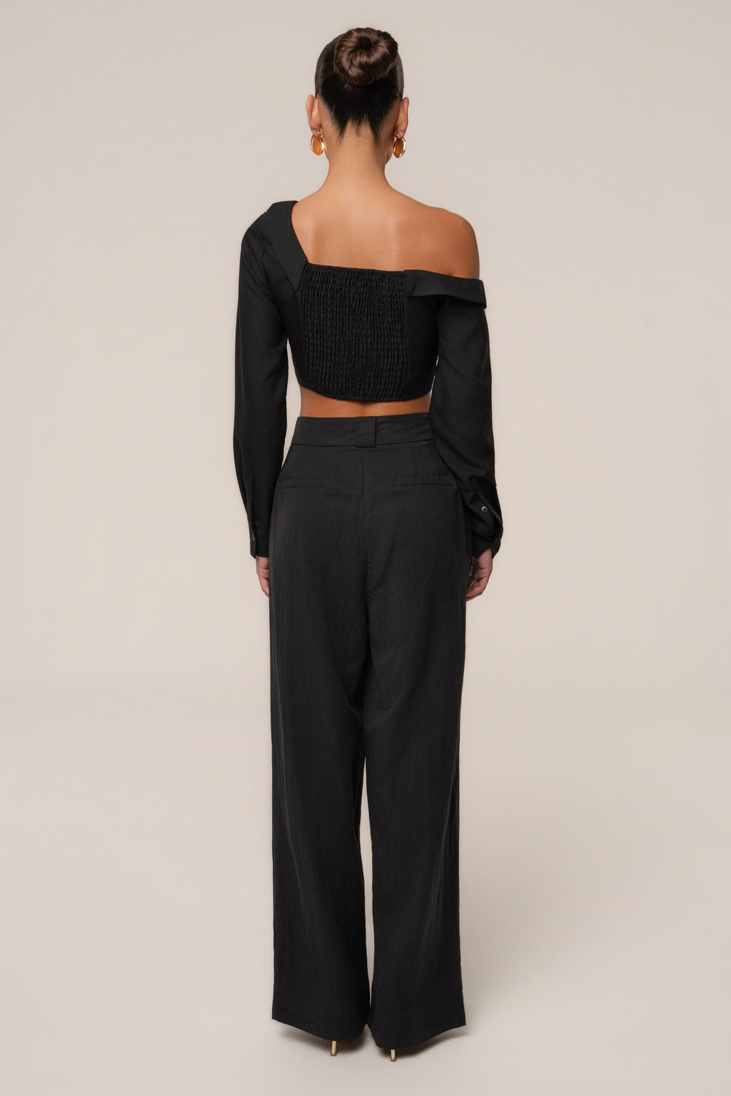 Black Off-Shoulder Twist Crop Top