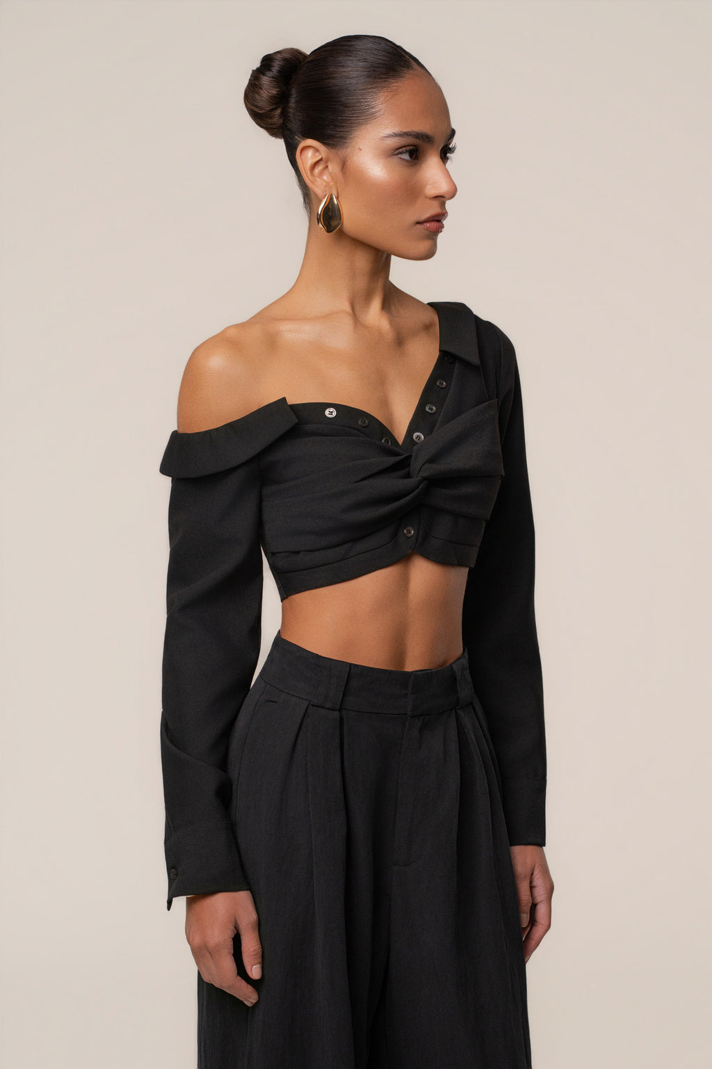 Black Off-Shoulder Twist Crop Top