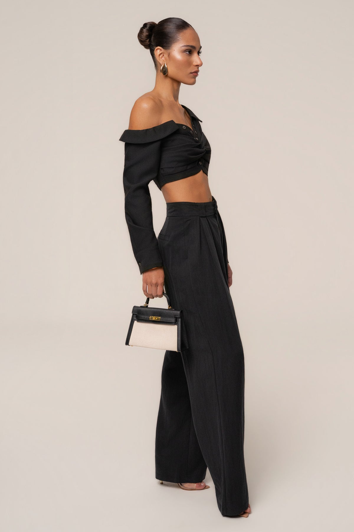 Black Off-Shoulder Twist Crop Top